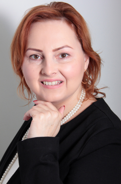 Zsuzsanna MÉSZÁROS Zsuzsanna MÉSZÁROS