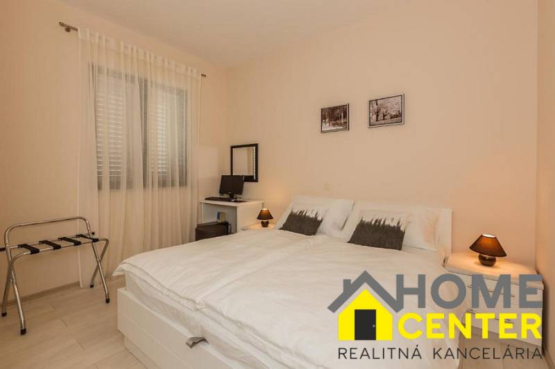 013-2033-09-Kastela-house-with-sea-view-for-sale.jpg