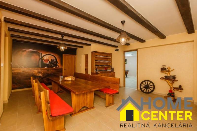 016-2033-09-Kastela-house-with-sea-view-for-sale.jpg
