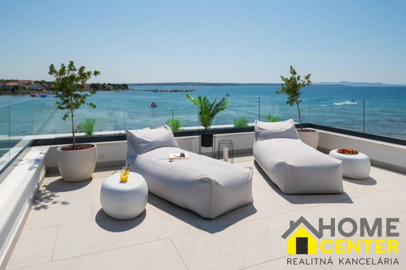 018-5427-30-Privlaka-Luxury-villa-with-pool-in-the-first-row-to-the-sea-for-sale.jpg
