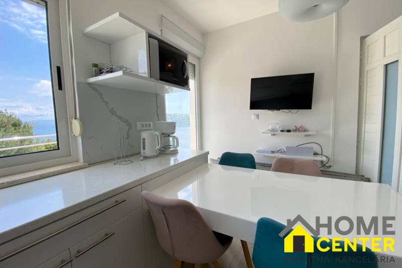 013-2044-56-Marina-Seafront-apartment-villa-for-sale.jpg