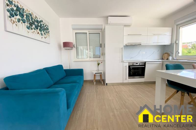014-2044-56-Marina-Seafront-apartment-villa-for-sale.jpg
