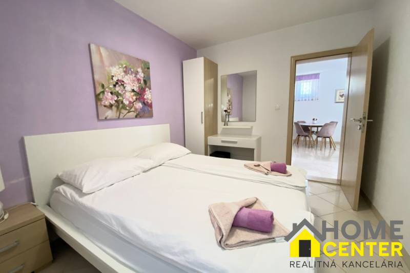 018-2044-56-Marina-Seafront-apartment-villa-for-sale.jpg