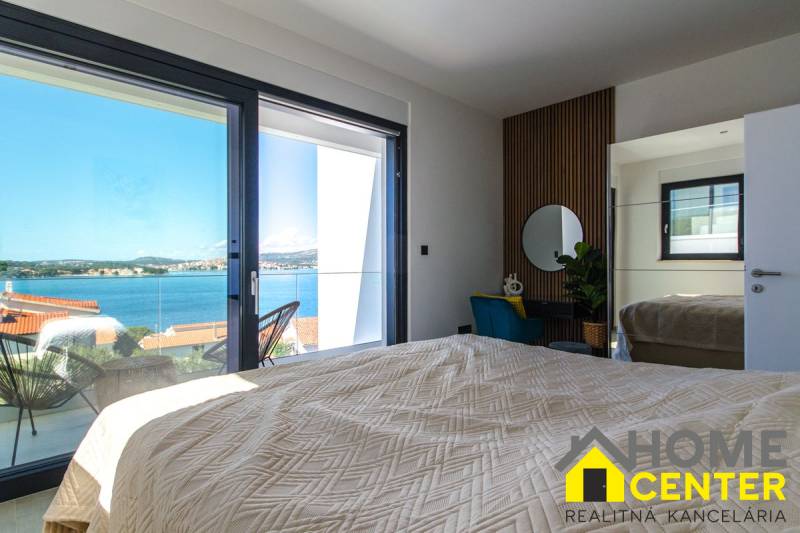 014-2022-392-rogoznica-newly-built-villa-with-sea-view-for-sale.jpg