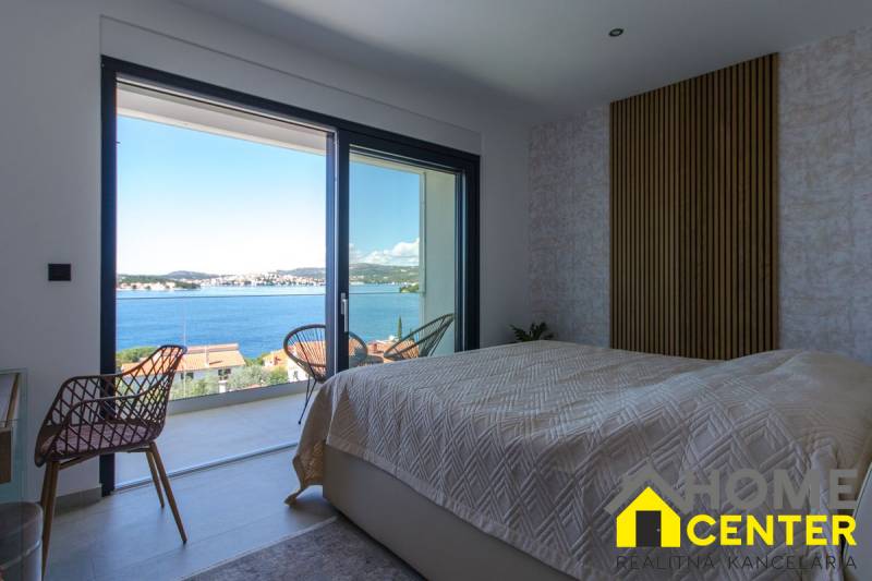 015-2022-392-rogoznica-newly-built-villa-with-sea-view-for-sale.jpg
