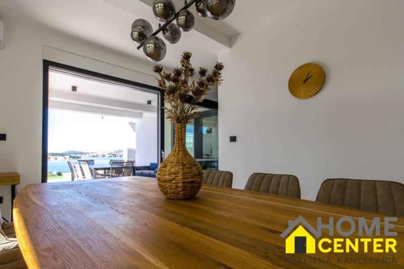 011-2022-392-rogoznica-newly-built-villa-with-sea-view-for-sale.jpg