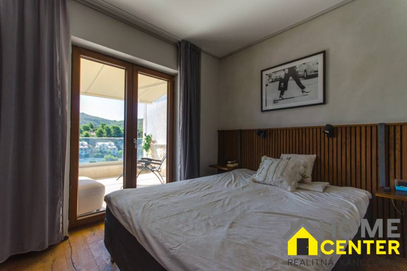 009-2041-115-Brac-Newly-built-villa-with-pool-and-open-se-view-for-sale.jpg