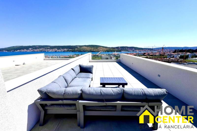 011-2035-245-Trogir-Modern-apartment-wirth-sea-view-and-swimming-pool-for-sale.jpg
