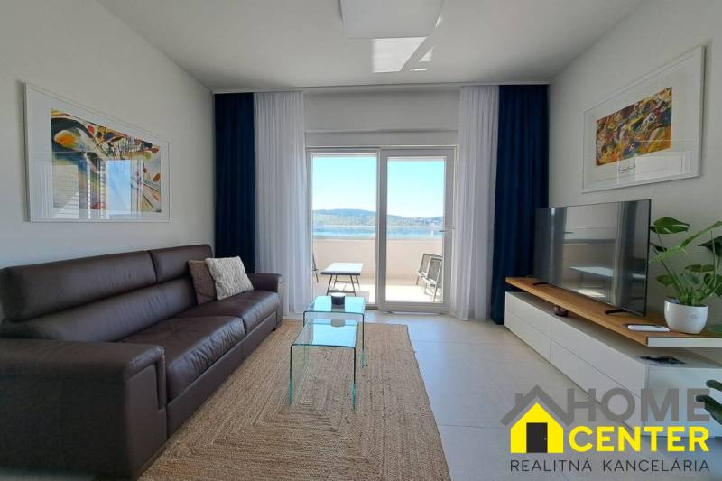 001-2035-245-Trogir-Modern-apartment-wirth-sea-view-and-swimming-pool-for-sale.jpg