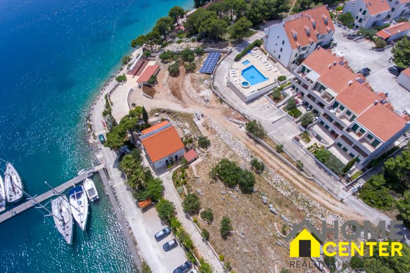 16-2013-240-Brac-apartment-by-the-sea-for-sale.jpg