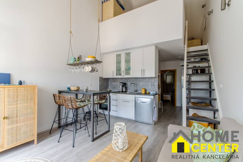 05-2013-240-Brac-apartment-by-the-sea-for-sale.jpg