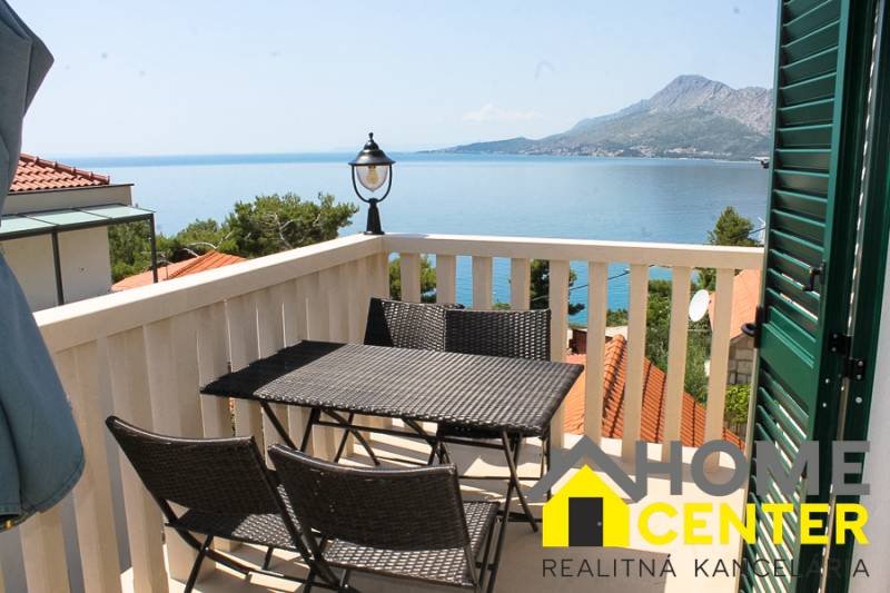08-2024-11-Omis-riviera-Stone-house-sea-view-for-sale.jpg