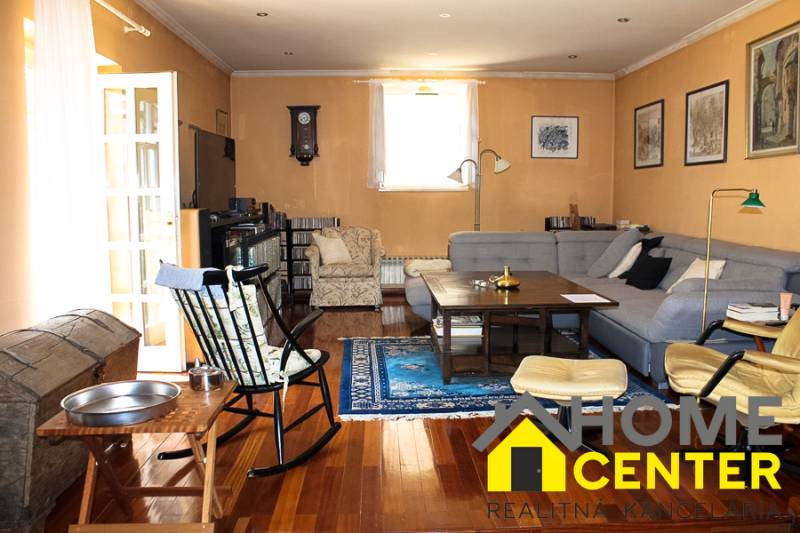 15-2024-11-Omis-riviera-Stone-house-sea-view-for-sale.jpg
