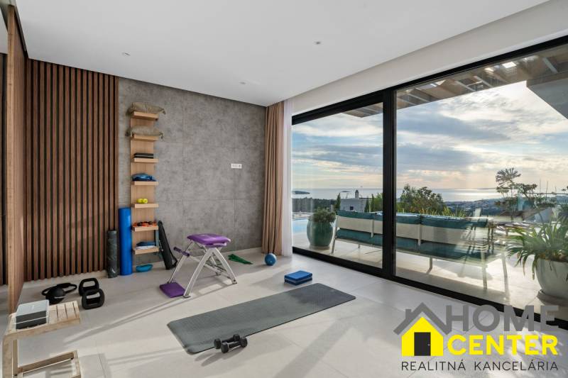 012-2022-421-Primosten-Luxury-Villa-In-A-Dominant-Location-with-a-sea-view.jpg