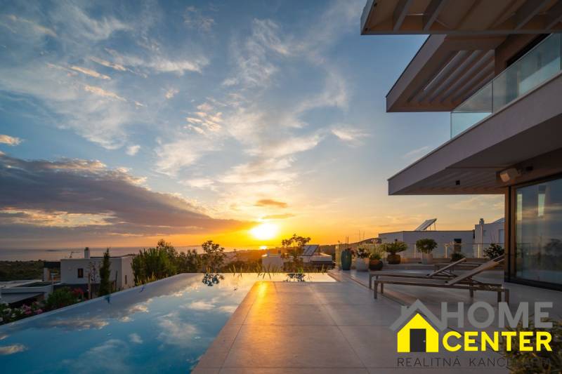 018-2022-421-Primosten-Luxury-Villa-In-A-Dominant-Location-with-a-sea-view.jpg