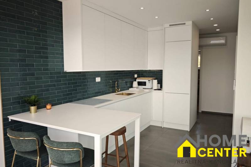007-2035-257-Trogir-Luxury-penthouse-with-an-open-sea-view-for-sale.jpg