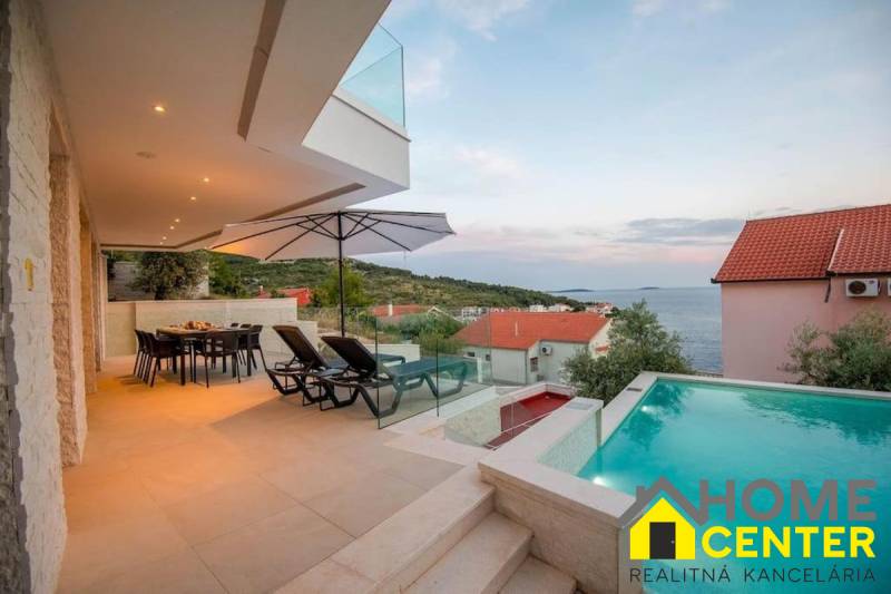 002-2029-108-primosten-modern-villa-with-pool-and-sea-view-for-sale.jpg