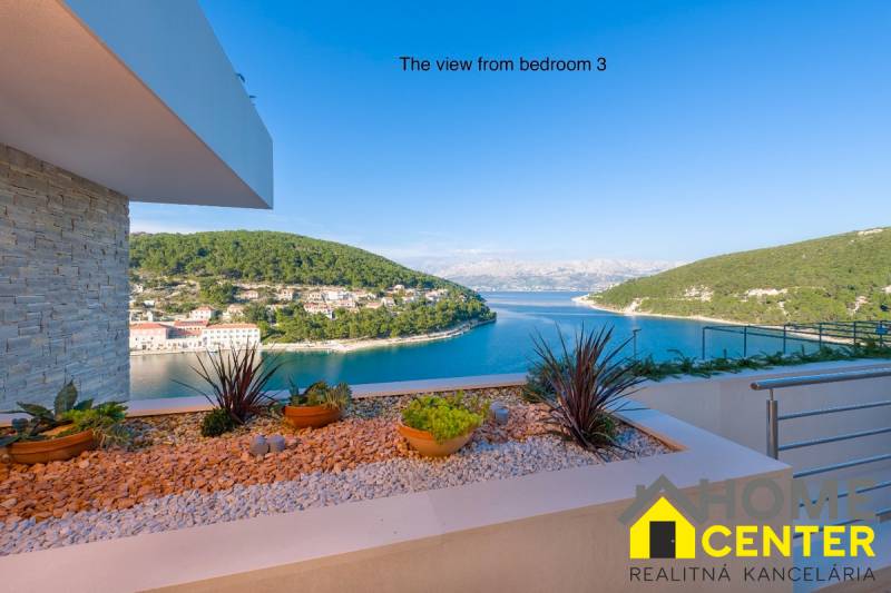 06-2013-183-Brac-Modern-villa-sea-view-for-sale.jpg