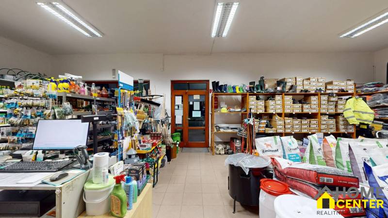 NA-PREDAJ-OBCHOD-SO-SKLADOM-PRI-HLAVNOM-TAHU-HURBANOVO-11232025_114834.jpg