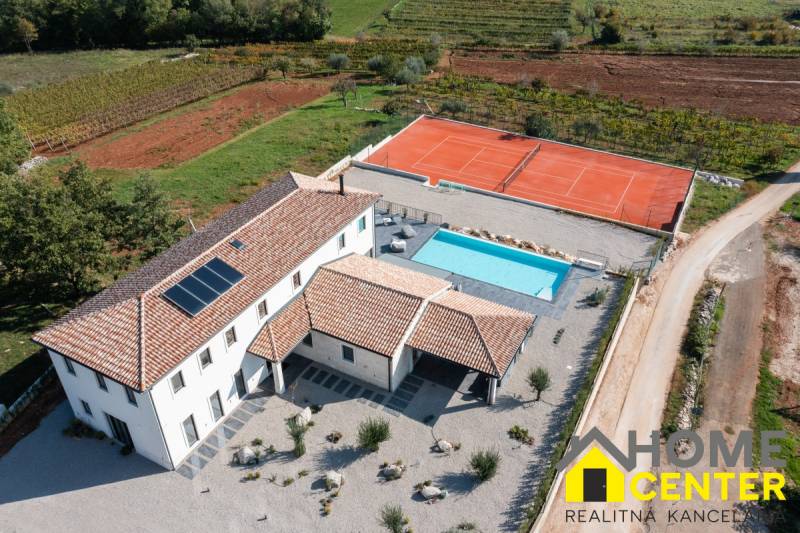 020-2053-27-Pazin-Luxury-villa-with-pool-and-tennis-court-for-sale.jpg