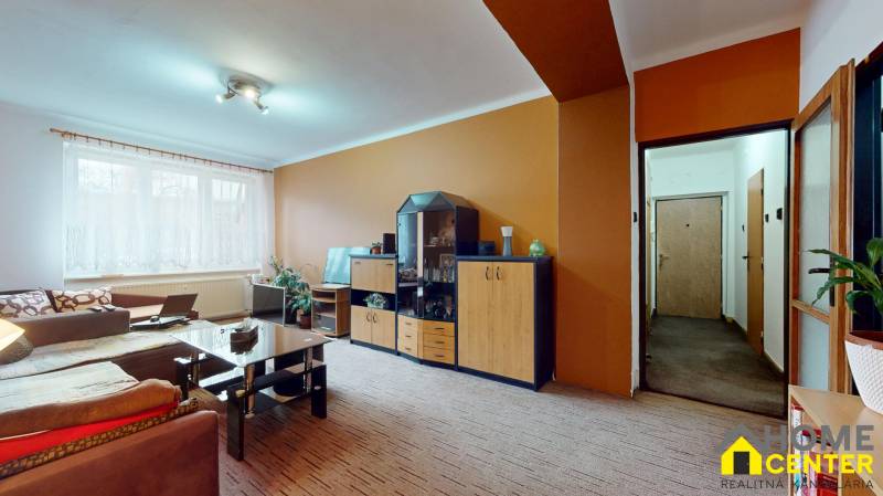 NA-PREDAJ-2-IZBOVY-TEHLOVY-BYT-NA-UL-PETOFIHO-KOMARNO-01292026_085524 – kópia – kópia.jpg