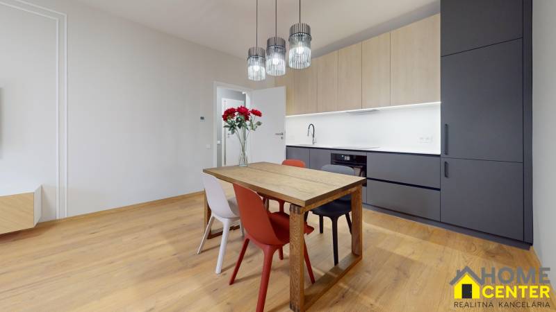 NOVOSTAVBA-NA-PREDAJ-2-IZBOVY-BYT-S-VLASTNOU-TERASOU-A-ZAHRADOU-KOMARNO-Dining-Room 1.jpg