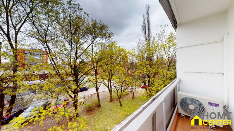 NA-PRENAJOM-3-IZBOVY-BYT-S-BALKONMI-NA-UL-MEDERCSKA-KOMARNO-03242026_123730.jpg