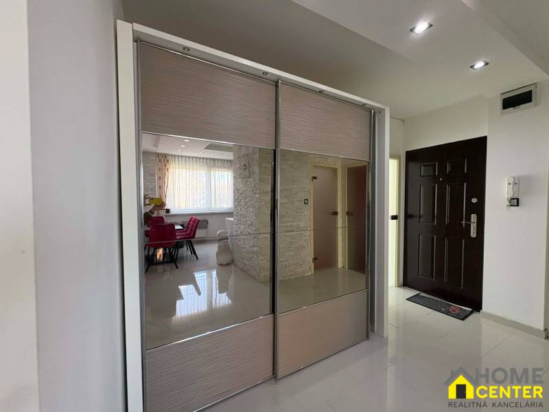 525b2ef7-0f2a-4142-9e84-1567a8fb950e.jfif