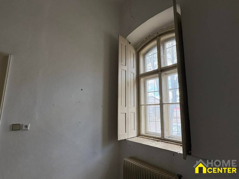 1d385cf6-4fdc-45d3-b248-48037f6557c8.jfif