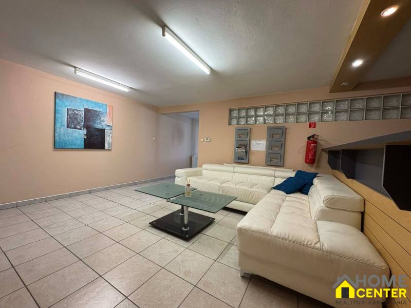 b153f747-b792-474d-b74a-aa601d72f9bf.jfif