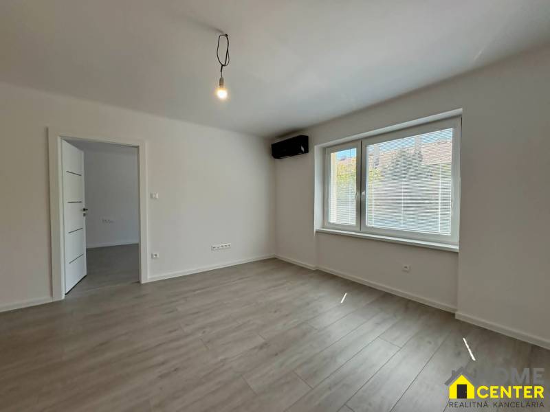 de23f5b5-d395-4de2-9b17-e197198192a6.jfif