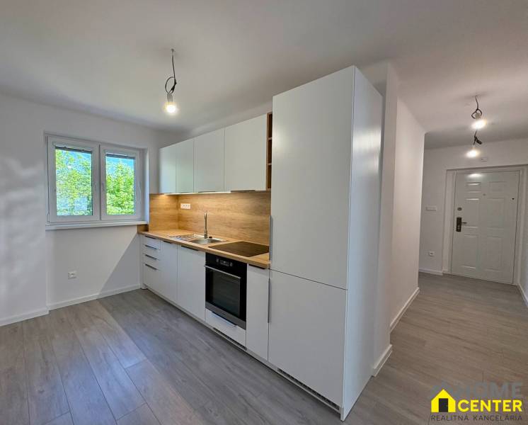 91e3c421-3cac-43fc-a45f-af05485a4b9d.jfif