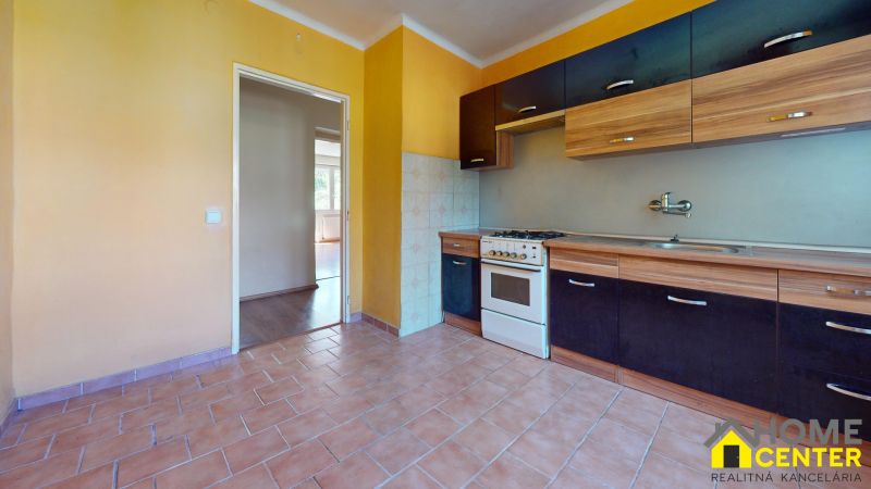 11-Damjanichova-Kitchen.jpg