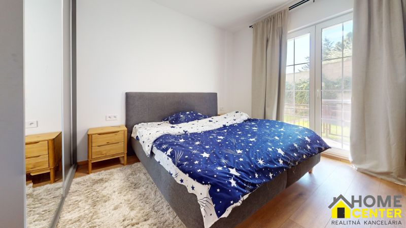 Parna-Bedroom.jpg