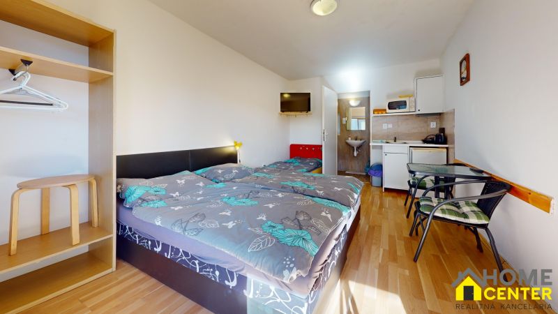 NA-PREDAJ-6-APARTMANOVY-PENZION-OPROTI-KUPALISKA-PODHAJSKA-Bedroom.jpg